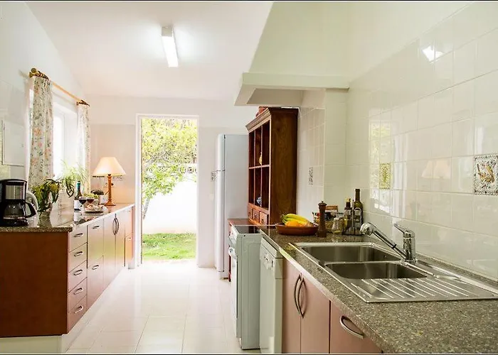 Charming With Heated Pool Near Sandy Beach, Hiking, Golf And Wineries Senhora da Luz