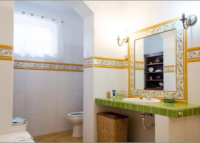 Charming With Heated Pool Near Sandy Beach, Hiking, Golf And Wineries 빌라 Senhora da Luz