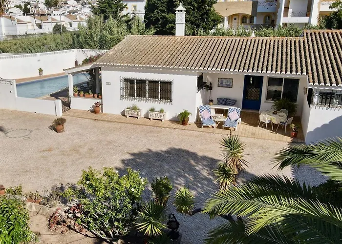Charming With Heated Pool Near Sandy Beach, Hiking, Golf And Wineries Вилла Praia Da Luz