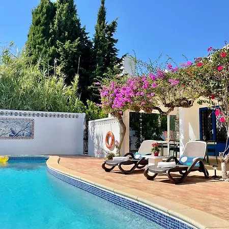 Charming With Heated Pool Near Sandy Beach, Hiking, Golf And Wineries * Praia Da Luz